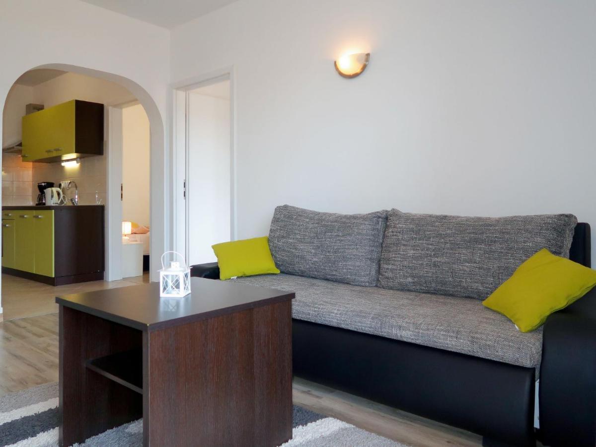 Apartment Rosic - Krk217 By Interhome Корнич Екстер'єр фото